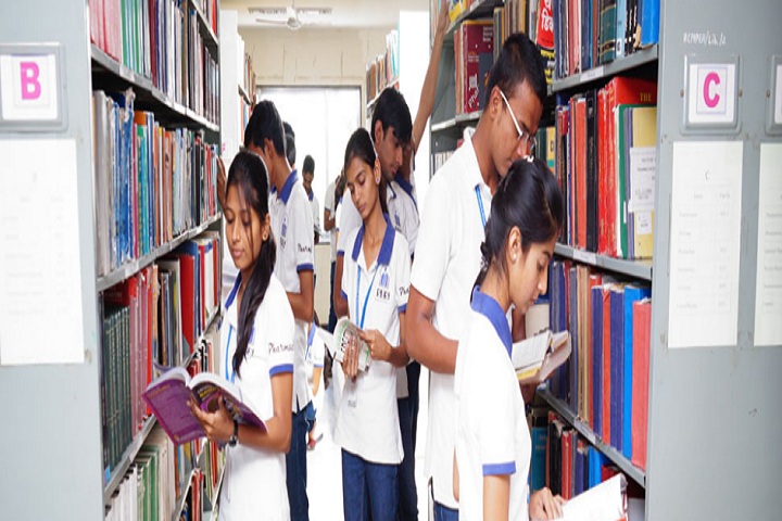 https://cache.careers360.mobi/media/colleges/social-media/media-gallery/27907/2019/12/28/Library of RC Patel Institute of Pharmacy Shirpur_Library.jpg